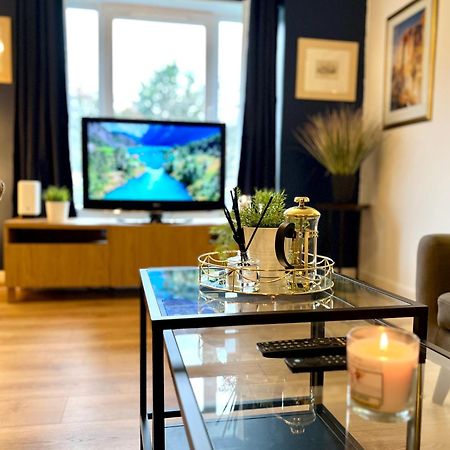 Ground Floor Flat With Free Parking & Wifi Apartment Glasgow Luaran gambar