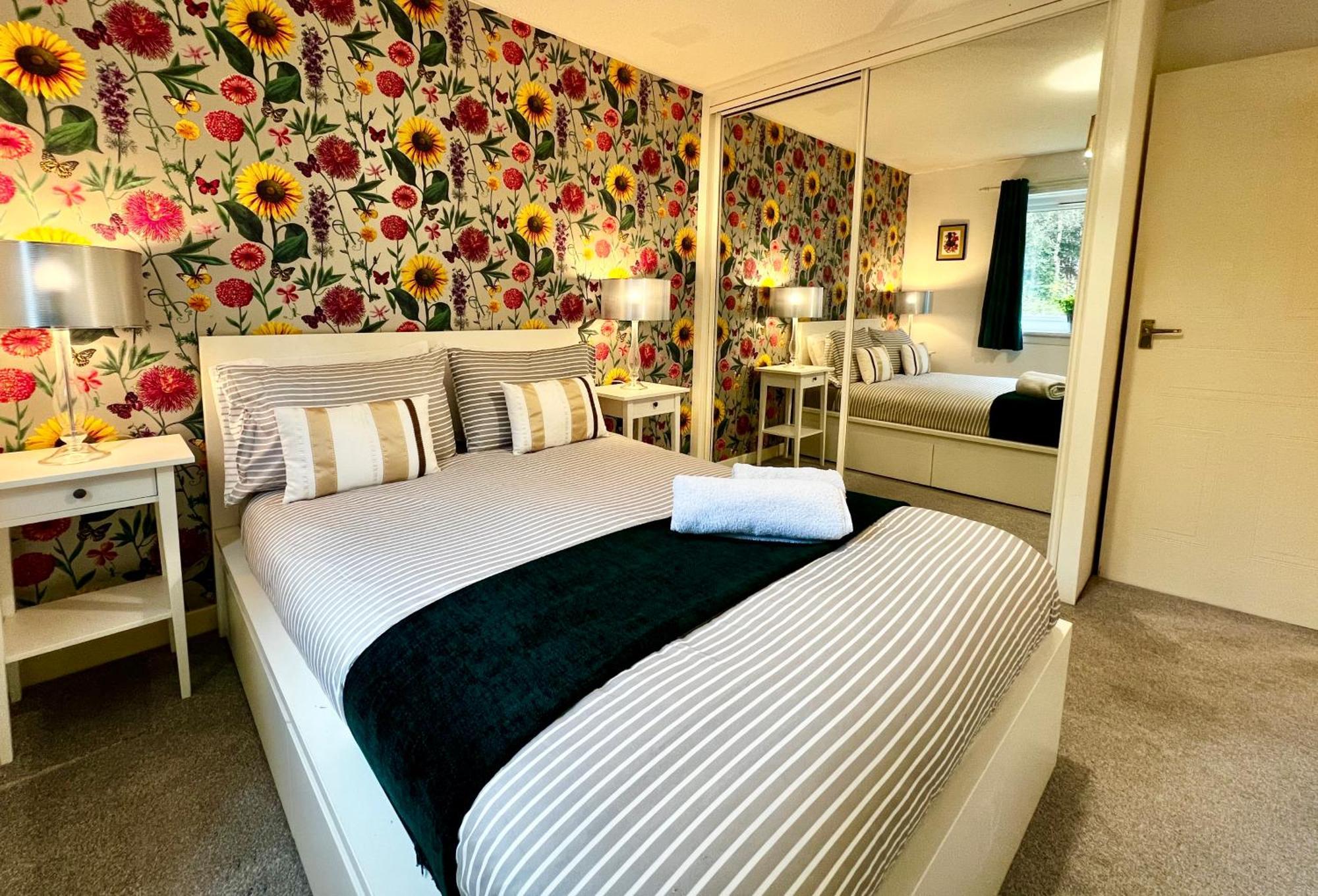 Ground Floor Flat With Free Parking & Wifi Apartment Glasgow Luaran gambar